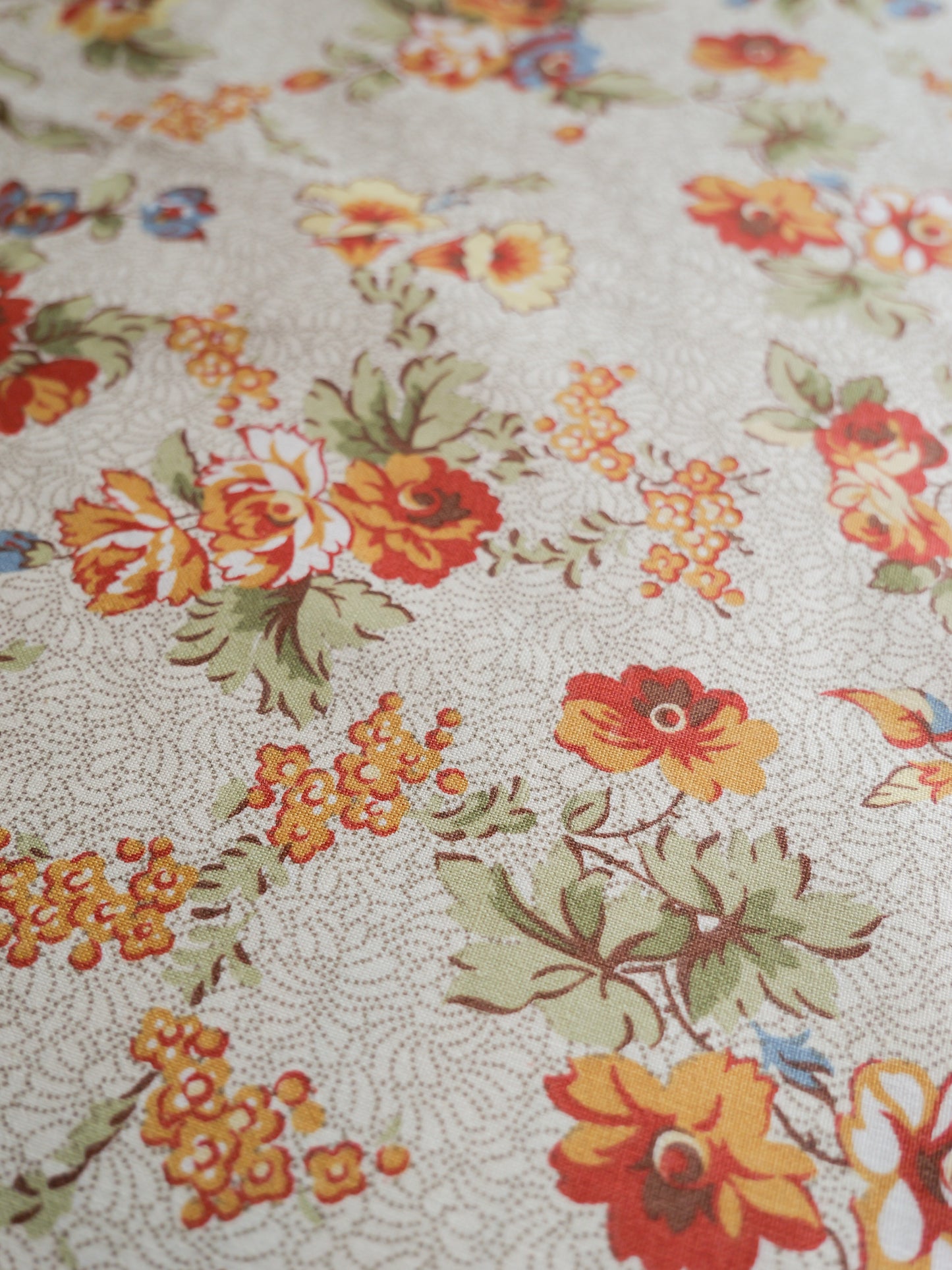 LENGTH: Vintage Laura Ashley Floral Cotton - Oranges