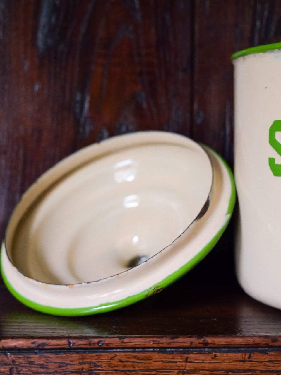 Vintage Enamel ‘Sultanas’ Container