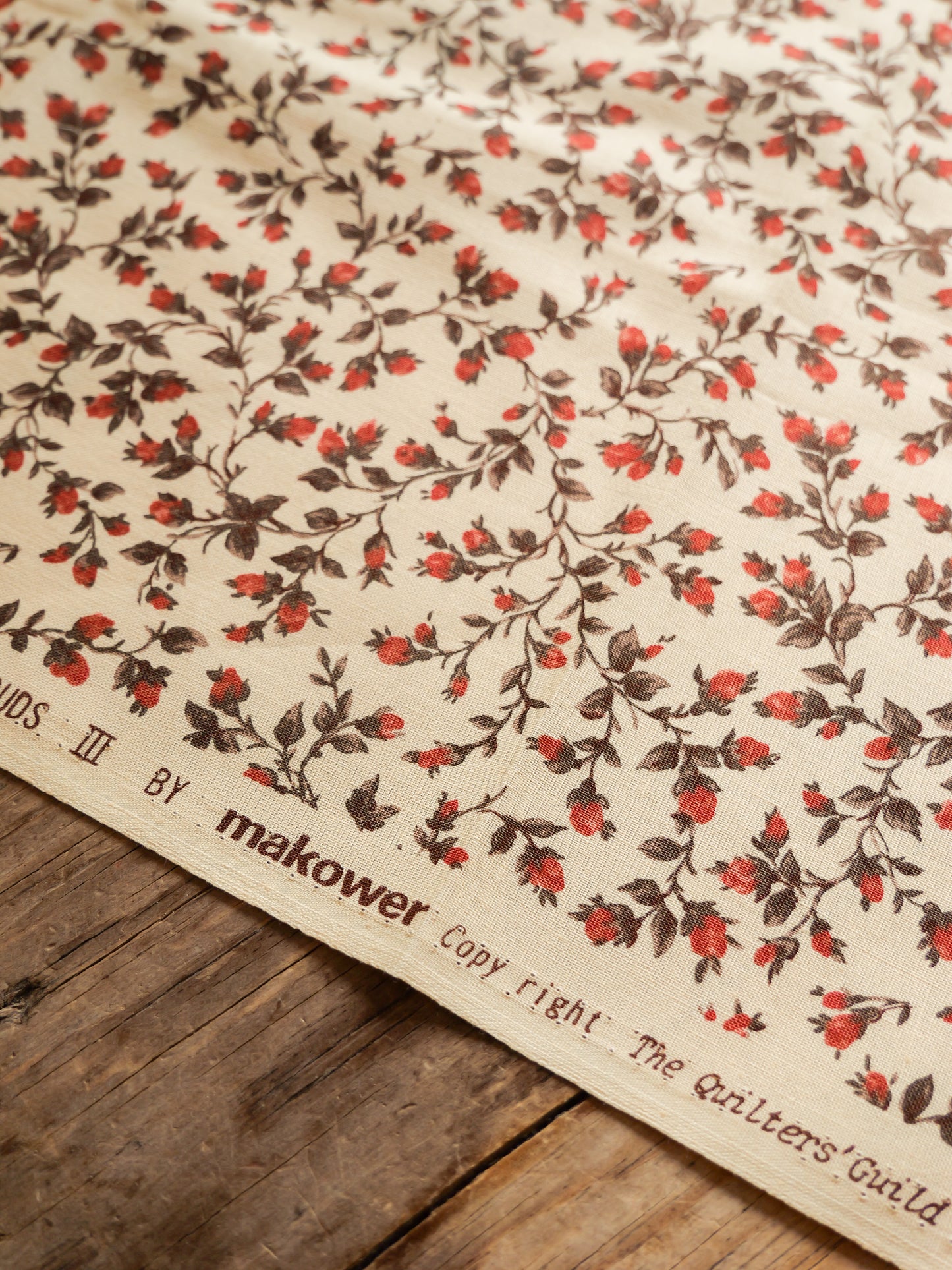 REMNANT: Vintage ‘Cornish Rosebuds’ by Makower Cotton