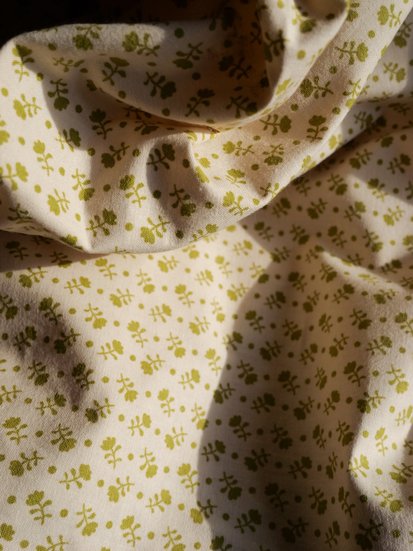LENGTH: Vintage ‘Boxwood’ by Sanderson Cotton