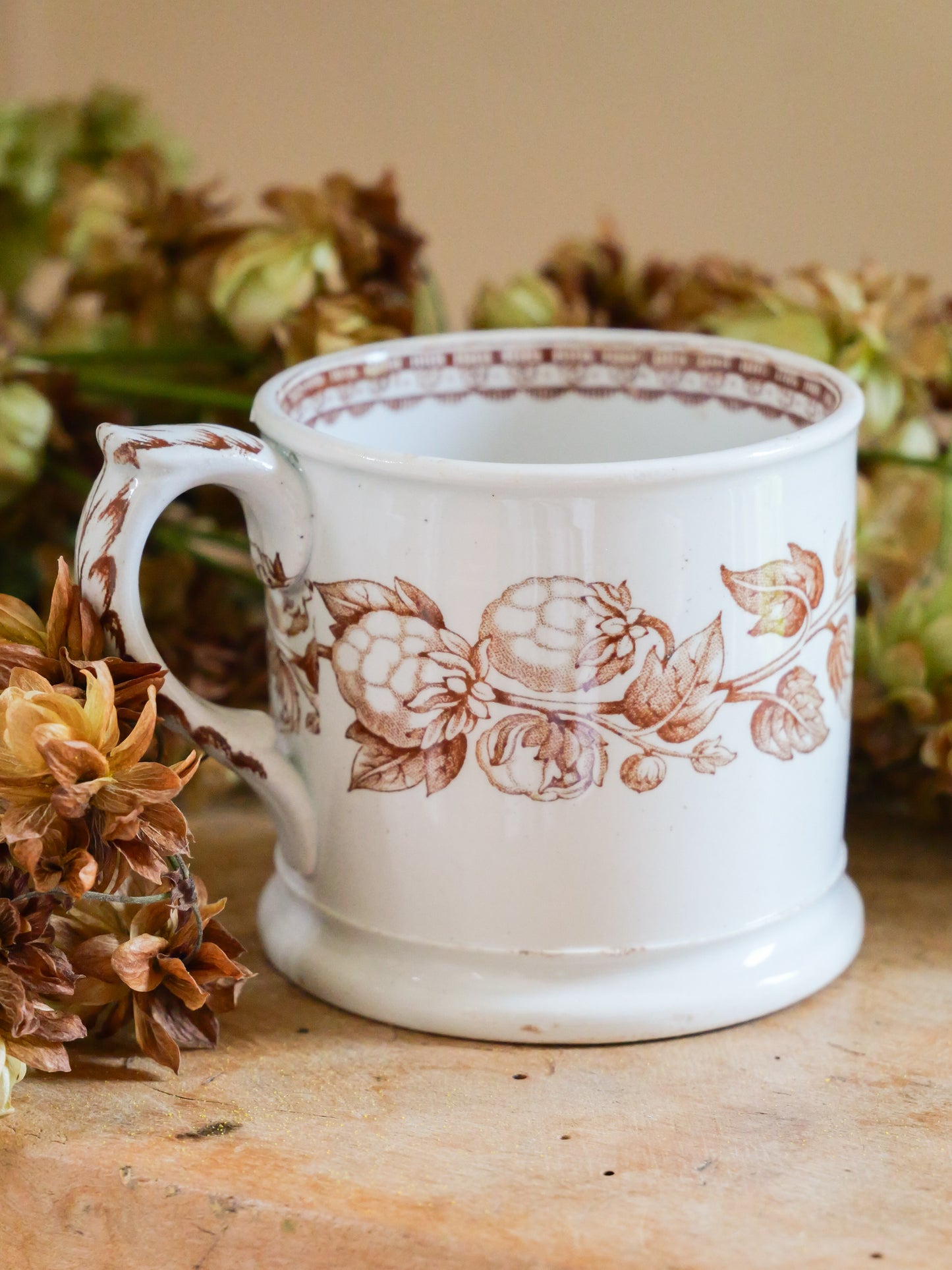 Small Antique Hop Transfer Mug