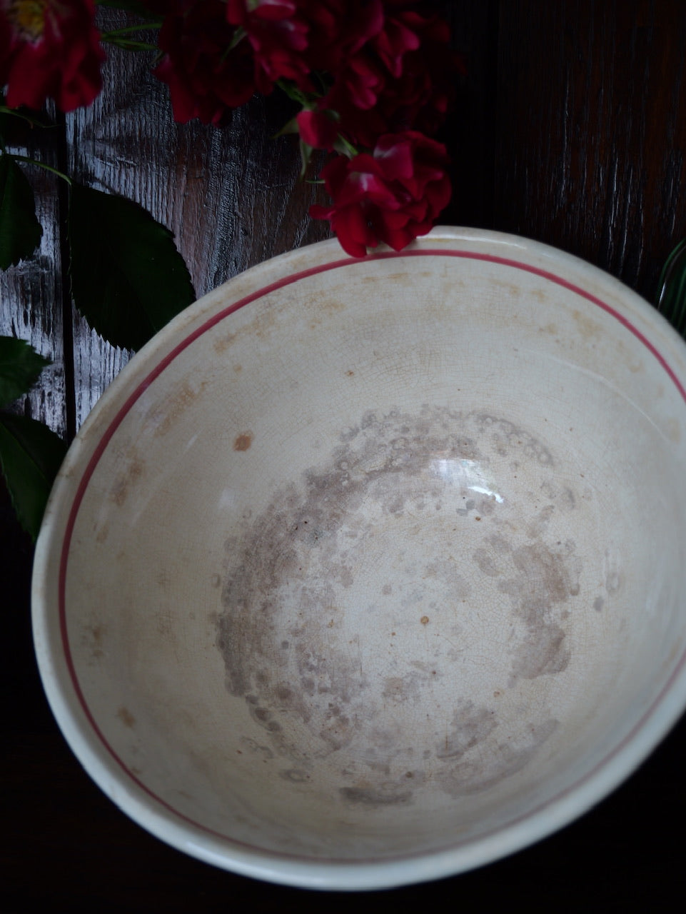 Antique Welsh Yellow Tulip Spongeware Bowl (Medium)