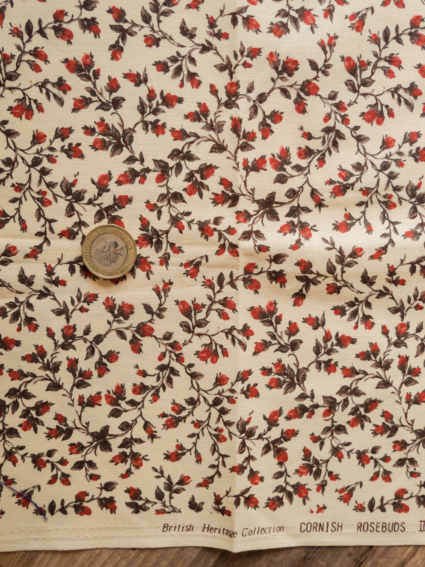 REMNANT: Vintage ‘Cornish Rosebuds’ by Makower Cotton