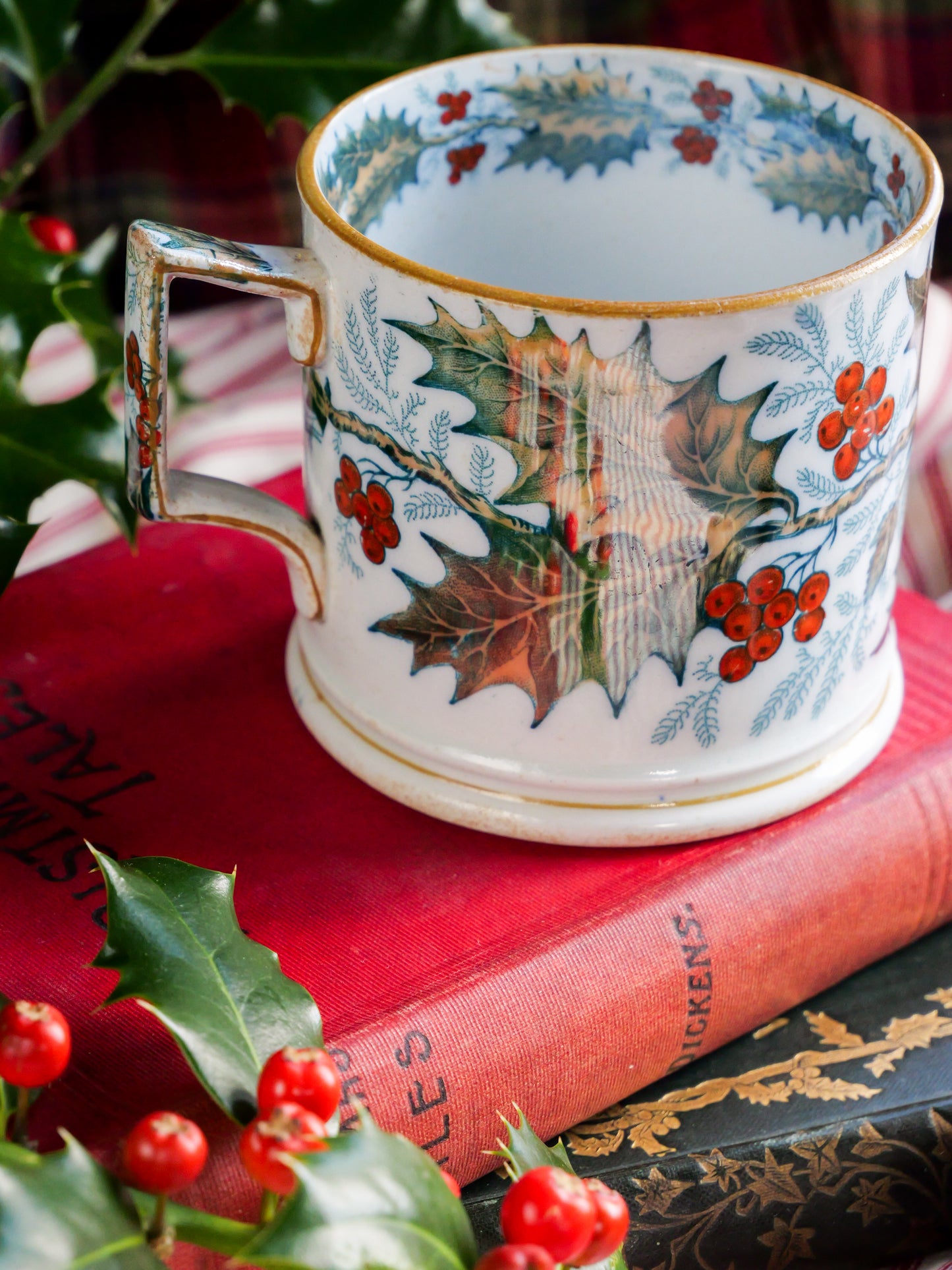 19th Century Davenport ‘Holly’ Lustre Mug