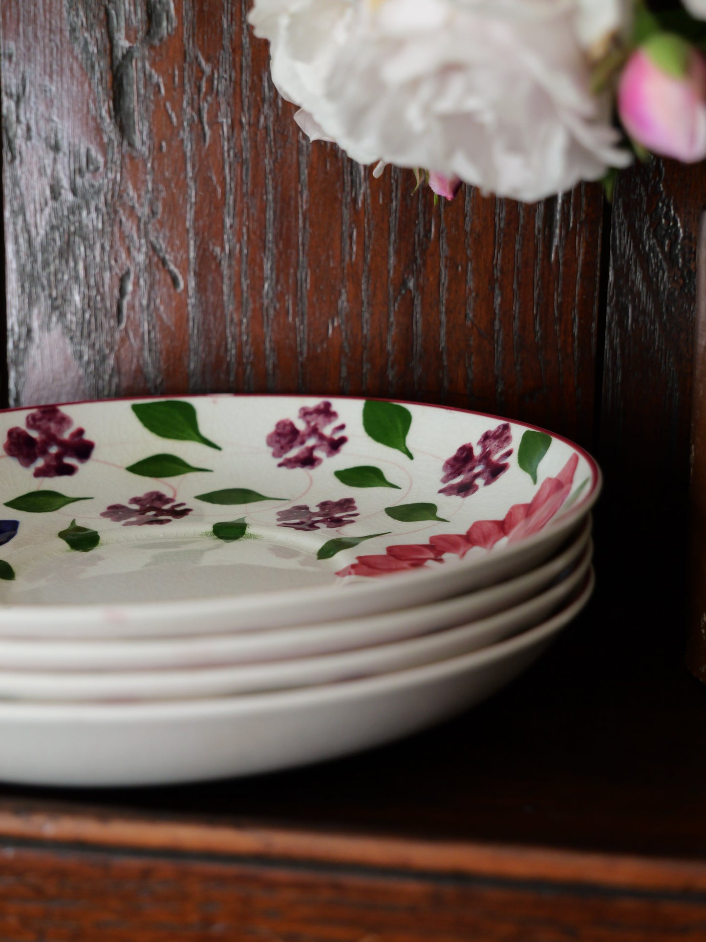 Set of four small vintage spongeware plates/saucers
