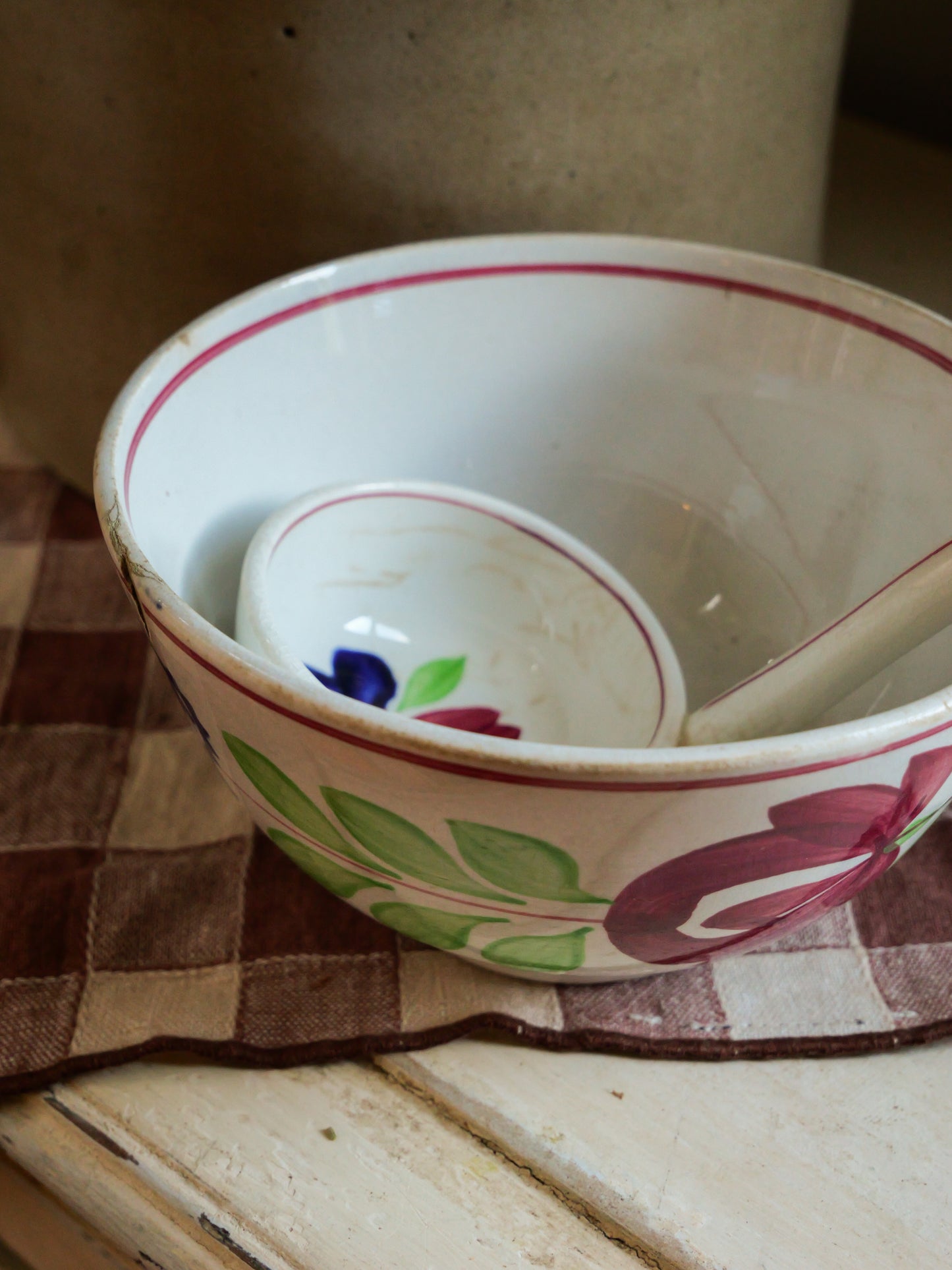 Antique Spongeware Cawl Bowl With Spoon