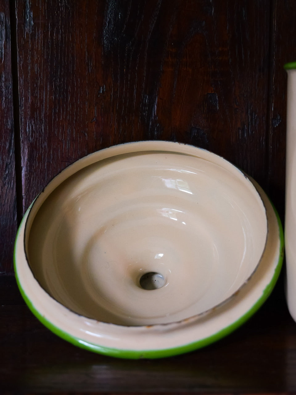 Vintage Enamel ‘Sultanas’ Container